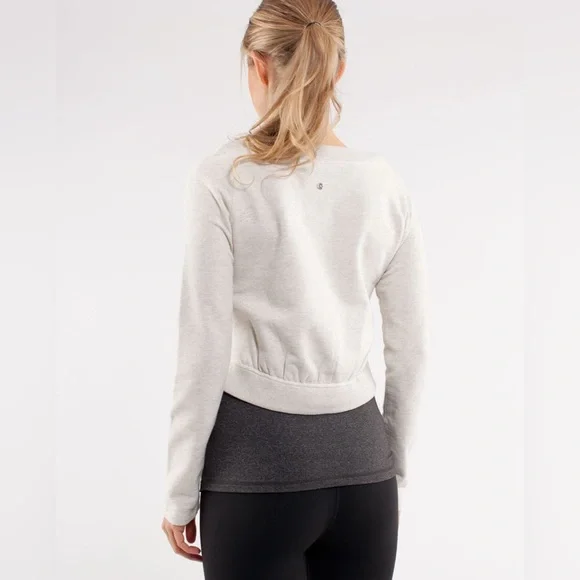 Lululemon Good Karma Pullover - Picture 2 of 9